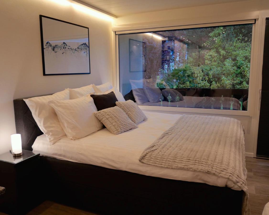 Moderne Wohnung An Toller Lage In Laax Bagian luar foto
