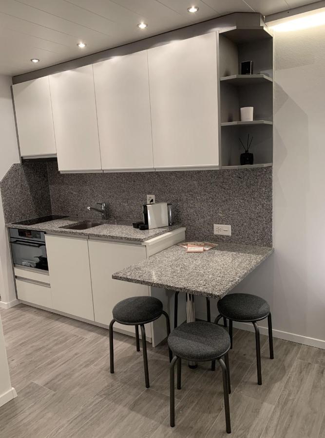 Moderne Wohnung An Toller Lage In Laax Bagian luar foto